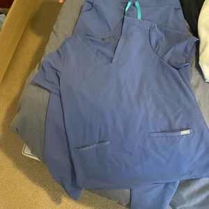 FIGS Small Scrubs